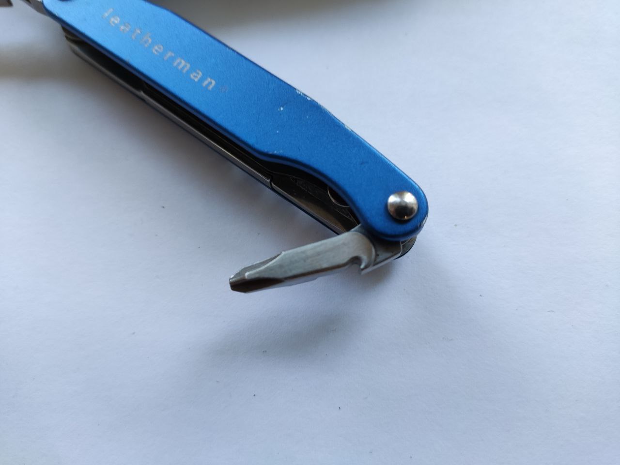 Мультитул Leatherman Juice SC2 Б/В